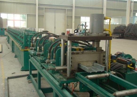 立體車庫(kù)底板設(shè)備